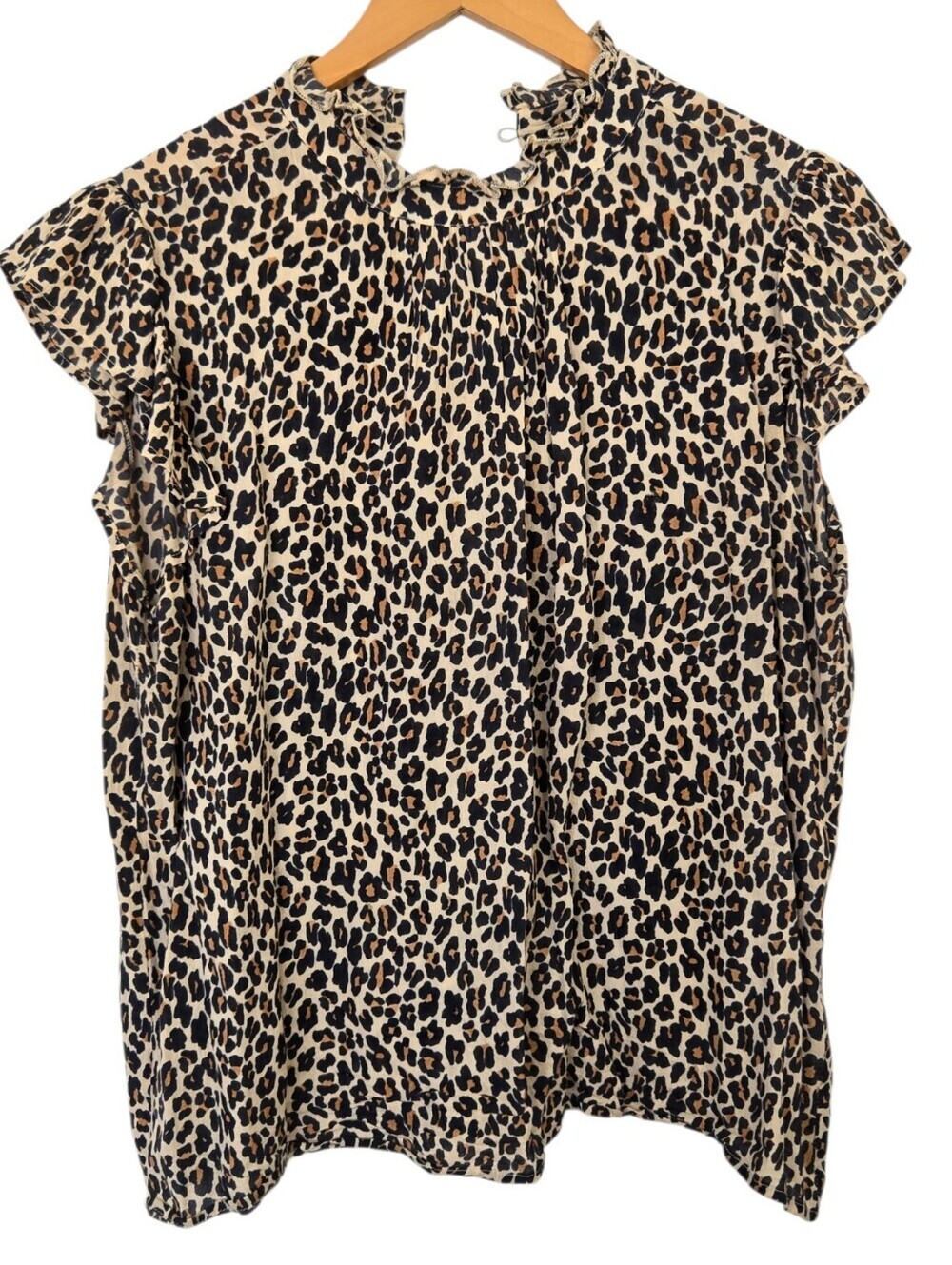 Anthropologie THML Leopard Print Flutter Sleeve Top Size Small - Picture 2 of 4